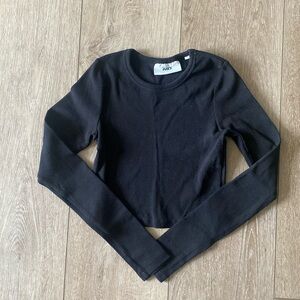 Black cropped long sleeve - Size S/M